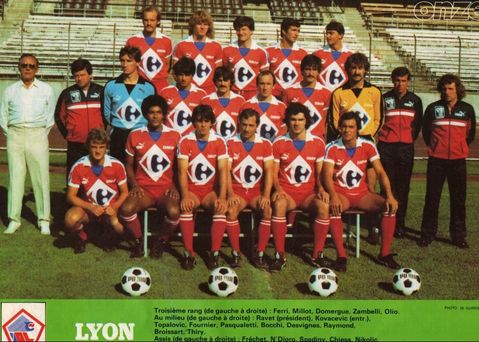 Saison-1982-1983--photo-de-groupe-.jpg