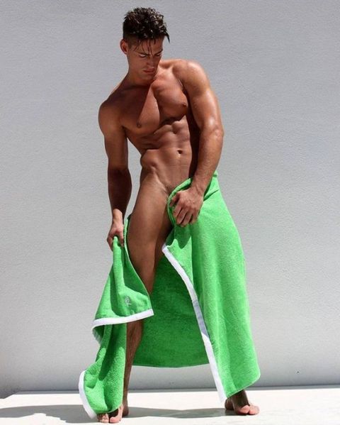 Logan-Swiecki-Taylor-Rufskin-Summer-Burbujas-De-Deseo-01-64.jpg
