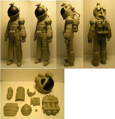 2014NECA Alien Nostromo Spacesuit 01