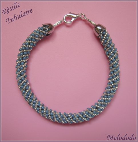 Bracelet Résille Tubulaire Bleu et Argent