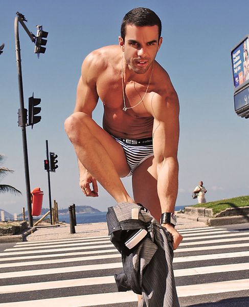 rodrigo-massahud-for-mr-cox-01.jpg