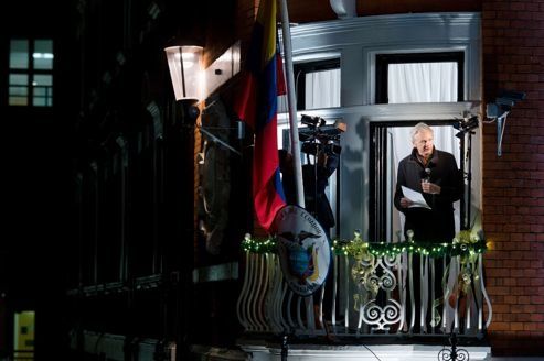 Assange réfugié a l'ambassade d'équateur - Page 2 Ass8915c3ec-4ae6-11e2-8f32-6d8b258cf102-493x328