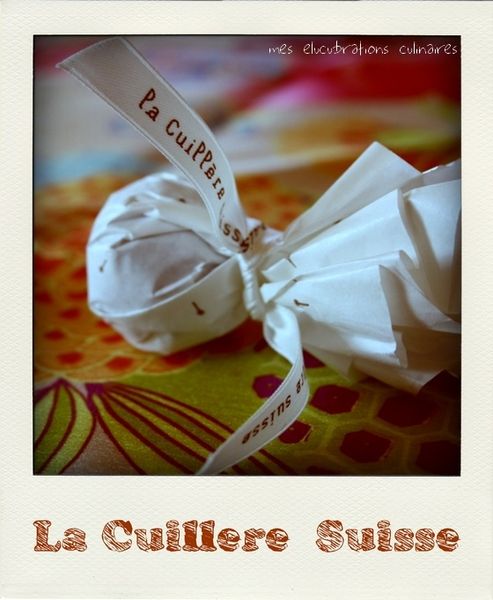 cuillere suisse noeud bonbon pola