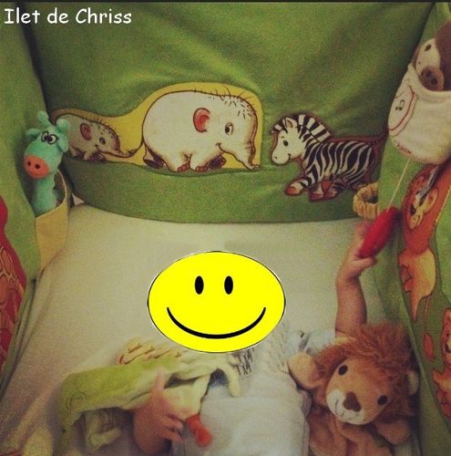 Smiley-dans-son-lit-N-IDC.jpg