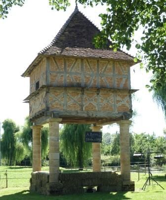 Pigeonnier Moulin Grand-St Jean s Veyle (4)