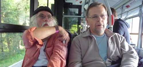 P1070827-MICHEL-ET-DANIEL-DANS-LE-BUS-bis.jpg