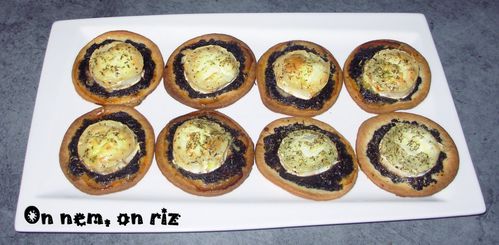 Sablés chèvre-tapenade1