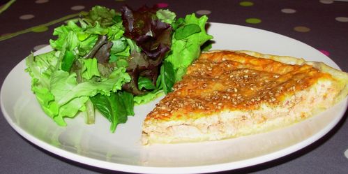 Quiche au thon, tomate et sésame3