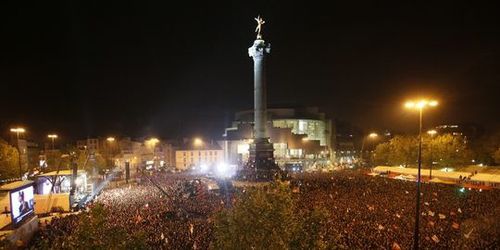 lekiosqueauxcanards-bastille-hollande.jpg