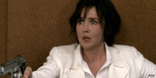 la-journee-de-la-jupe-avec-isabelle-adjani reference