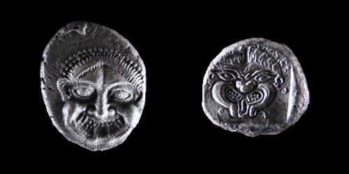 767h Athènes, musée numismatique, Méduse