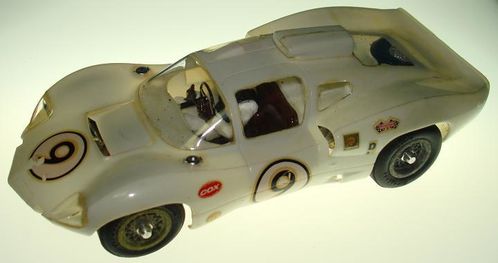 COX 124 CHAPARRAL 2D SLOT CAR RACING BODY LEFT SIDE