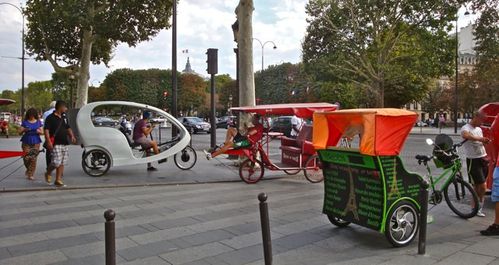 vélo taxi Champs-Elysées