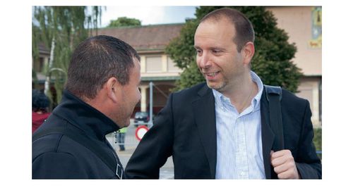 2010-11-Photo-TAP-et-DT-les-cles-de-l-ecole.jpg