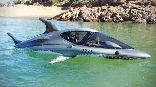 Shark-Submarine-by-Seabreacher-3.jpg