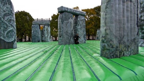 Fiac Invalides Deller sacrilege Stonehenge 50045