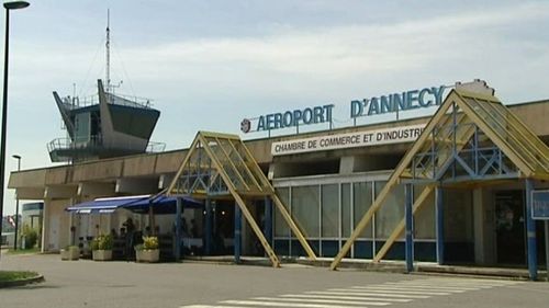 aerogare-d-annecy-en-Haute-Savoie-BlogOuvert.jpg