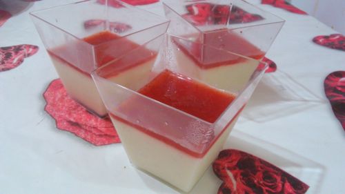 Panna-cotta-au-coulis-de-fraises-0487.jpg