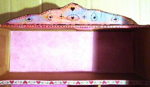 armoire-poupee-corniche.JPG