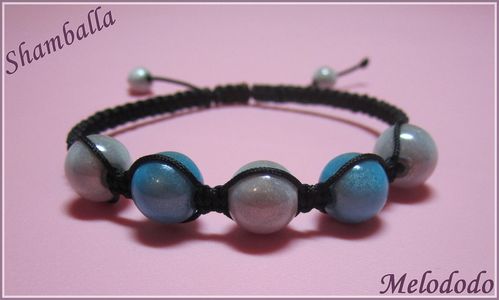 Bracelet Shamballa Perles magiques Blanc et Bleu Clair 10 m