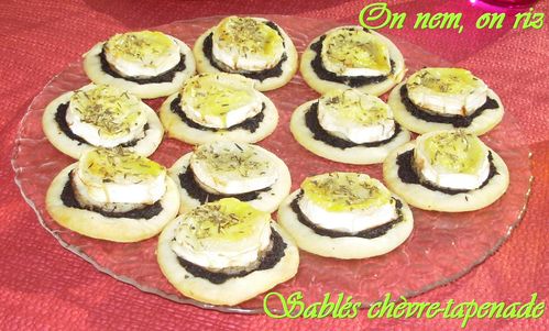 Sablés chèvre-tapenade