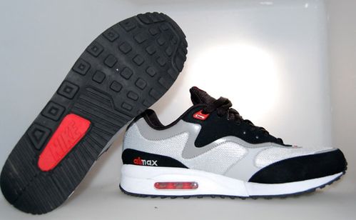 nike-air-max-liquid-racer-fall-2010-2.jpg
