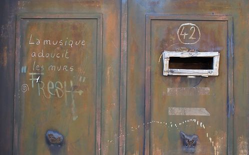 michel tabanou la-musique-adoucit-les-murs