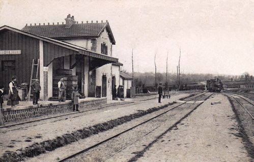 1-Gare-de-Jars-Le-Noyer.jpg