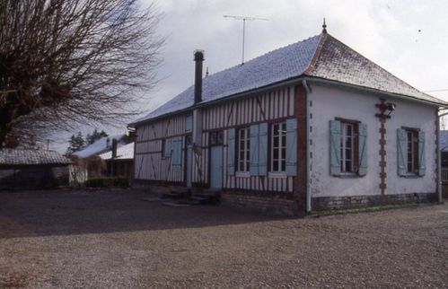 081114 auzon01137