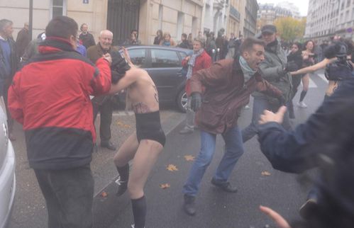 femen-gas-2