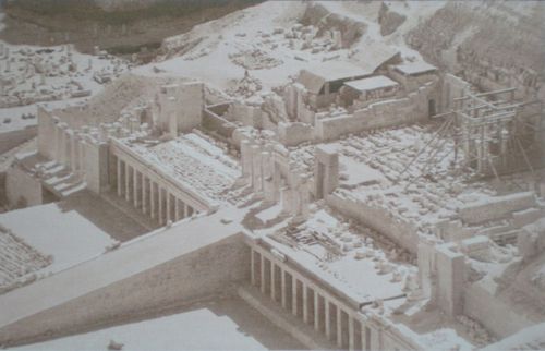 Deir el-Bahari - 1960 Deir-el-Bahari--1960-.jpg