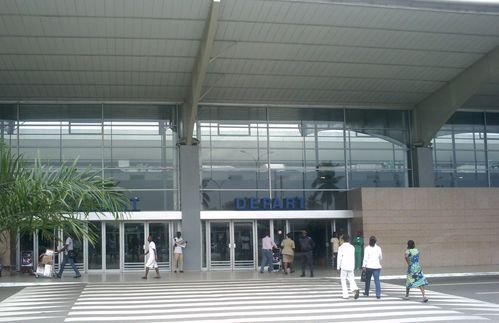 l-aeroport-Abidjan.jpg