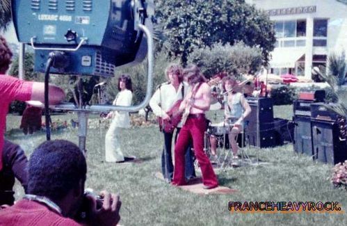 null BOOGALOO BAND 3A
