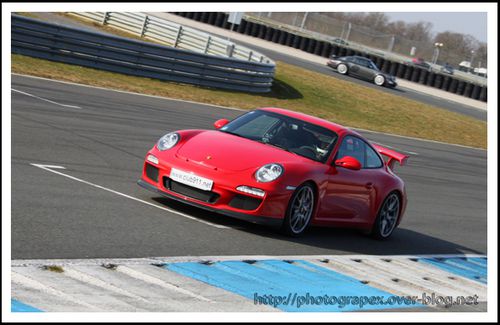Porsche-GT3-Rouge-02