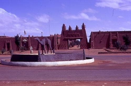 timimoun_porte_du_soudan.jpg