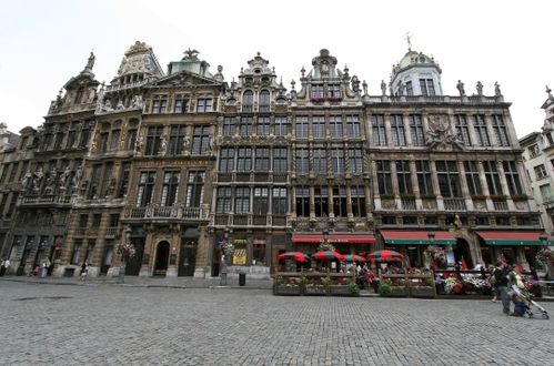 BRUXELLES CORPORATIONS