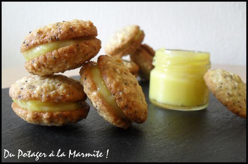 Whoopies-au-citron--sesame-et-pavot.jpg