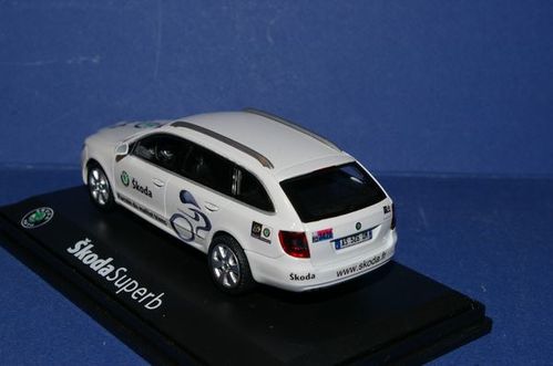 Skoda Superb Combi Officielle Tour de France 2010