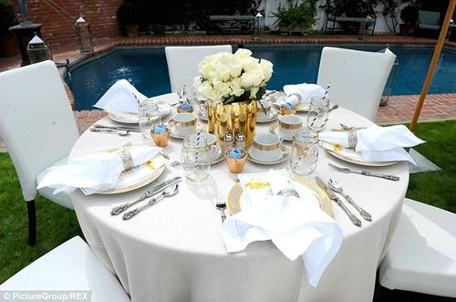 La Baby Shower De Ciara Kim Kardashian Invitee Et Une Deco