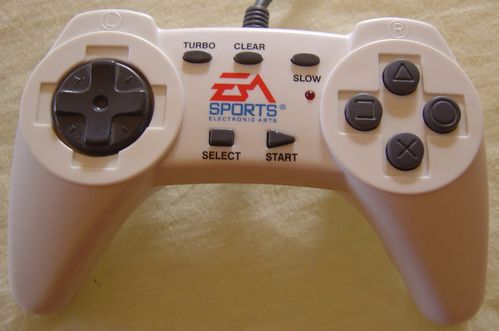 Sony---PS1---Manette-EA-sports-.JPG