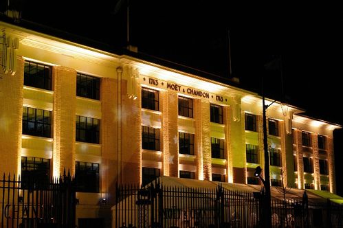 facade moet