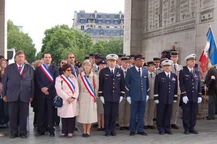 ARC-TRIUMPHE-19-JUIN-2010 0790 - Copie