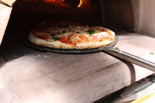 Pizza au feu de bois (17)