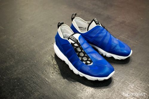 fragment-design-nike-sportswear-air-footscape-motion-2-570x.jpg