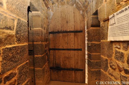 Guedelon-11-0087--35-.JPG