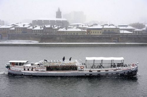Promenade sur la Garonne sous la neige