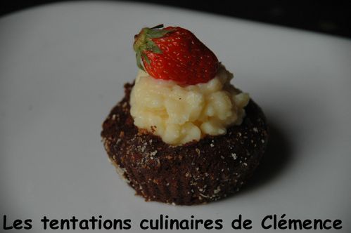 fondant chocolat, lemon curd et fraise