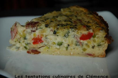 quiche-sans-paate-courgette-oignon-poivron-jambon-copie-1.jpg