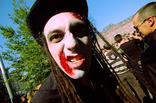 ZOMBIE-WALK_0050_PAD.jpg