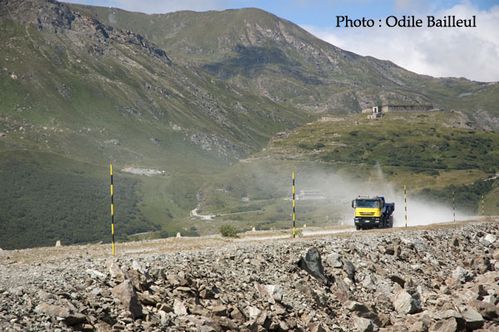 Au-bord-du-lac-de-Mont-Cenis-copie-1.jpg